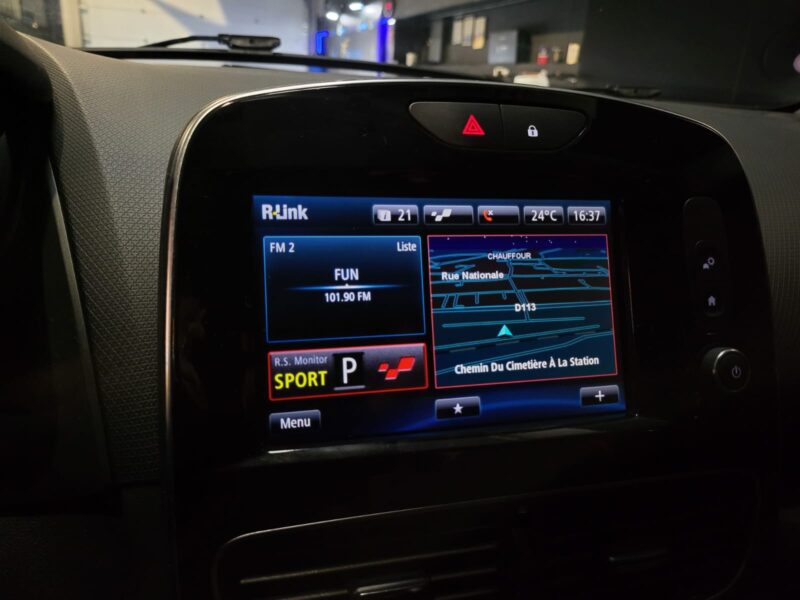 RENAULT CLIO IV 1.6 Turbo 220cv RS Trophy EDC // SIEGES CHAUFFANTS/RS MONITOR/CAMERA DE RECUL