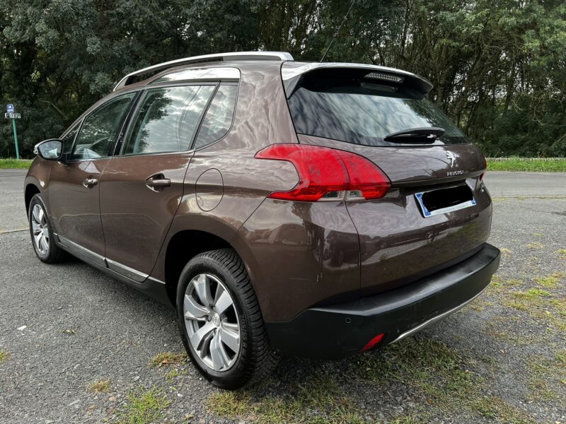 PEUGEOT 2008 2015
