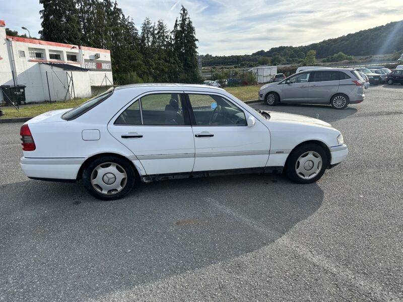 MERCEDES CLASSE C 1993