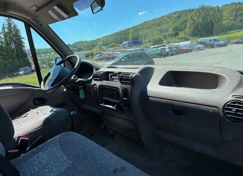 RENAULT MASTER II Camionnette 2001