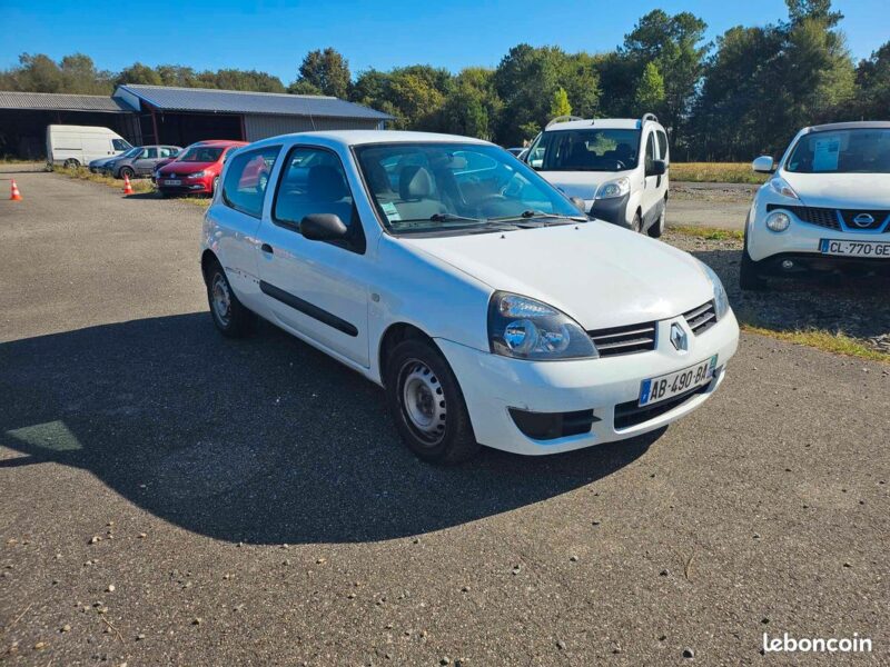 RENAULT CLIO II 2003