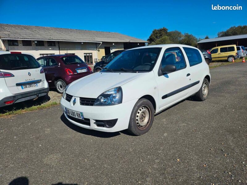 RENAULT CLIO II 2003