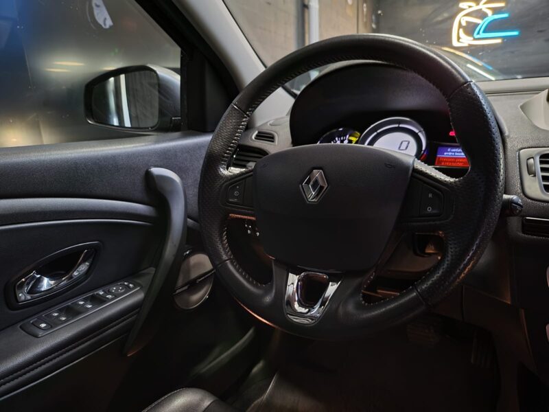 RENAULT MEGANE III 1.2 TCe 132cv BOSE TOIT OUVRANT / CAMERA