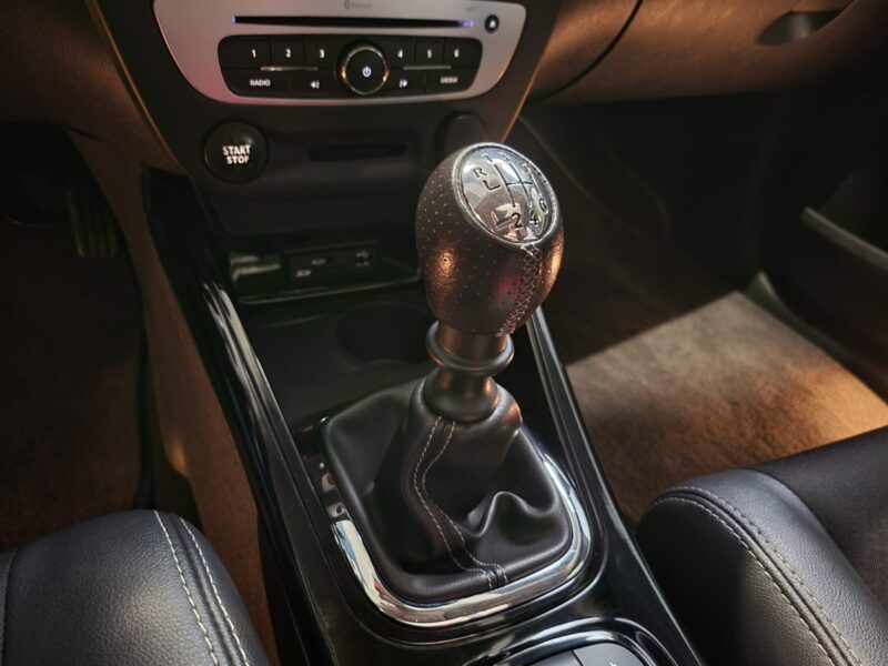 RENAULT MEGANE III 1.2 TCe 132cv BOSE TOIT OUVRANT / CAMERA