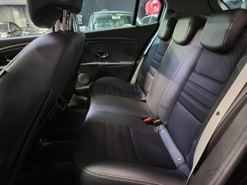 RENAULT MEGANE III 1.2 TCe 132cv BOSE TOIT OUVRANT / CAMERA