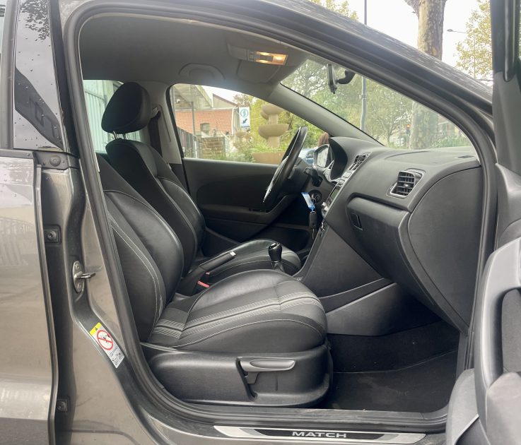 VOLKSWAGEN POLO V 2012