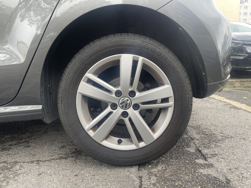 VOLKSWAGEN POLO V 2012