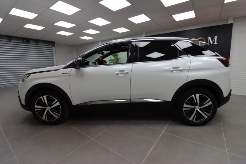 PEUGEOT 3008 2017