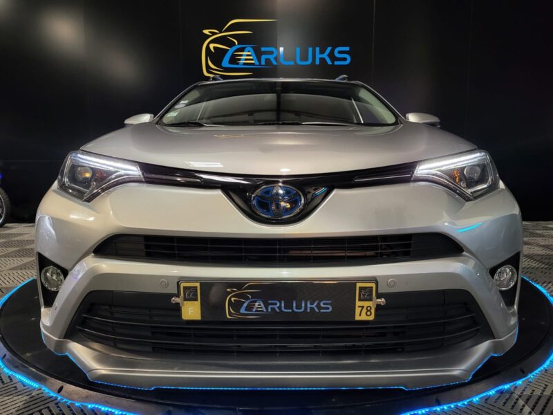 Toyota RAV4 Hybrid 2.5 VVT-i 197/155cv Silver Edition CVT / CAMERA DE RECUL/SIEGES CHAUFFANT/COFFRE 
