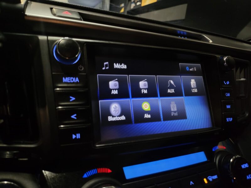 Toyota RAV4 Hybrid 2.5 VVT-i 197/155cv Silver Edition CVT / CAMERA DE RECUL/SIEGES CHAUFFANT/COFFRE 