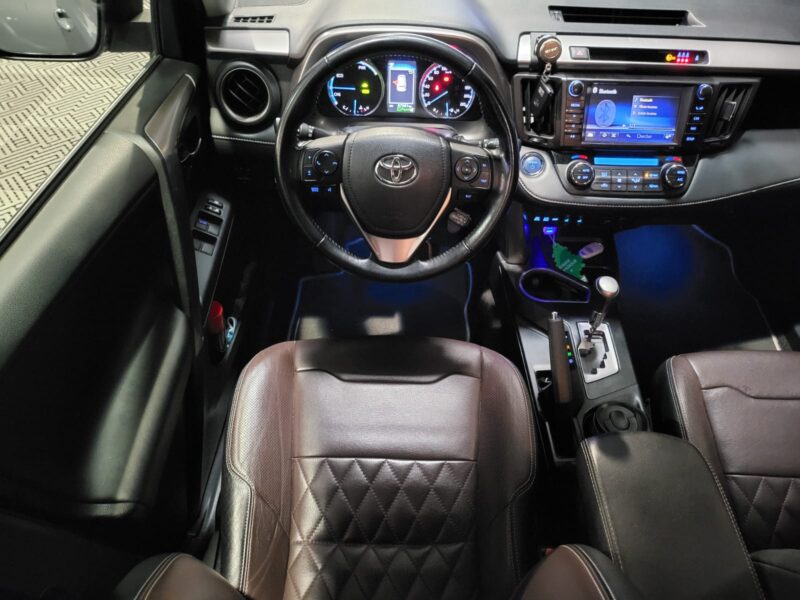 Toyota RAV4 Hybrid 2.5 VVT-i 197/155cv Silver Edition CVT / CAMERA DE RECUL/SIEGES CHAUFFANT/COFFRE 