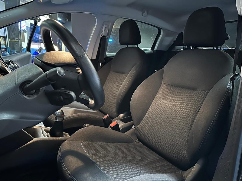 1.2 VTI 82 cv STYLE / CAMERA AR / CARPLAY 