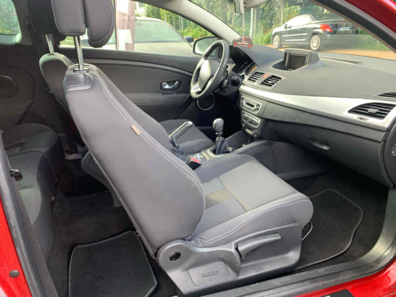 RENAULT MEGANE III Coupé 1.9DCI 131CV