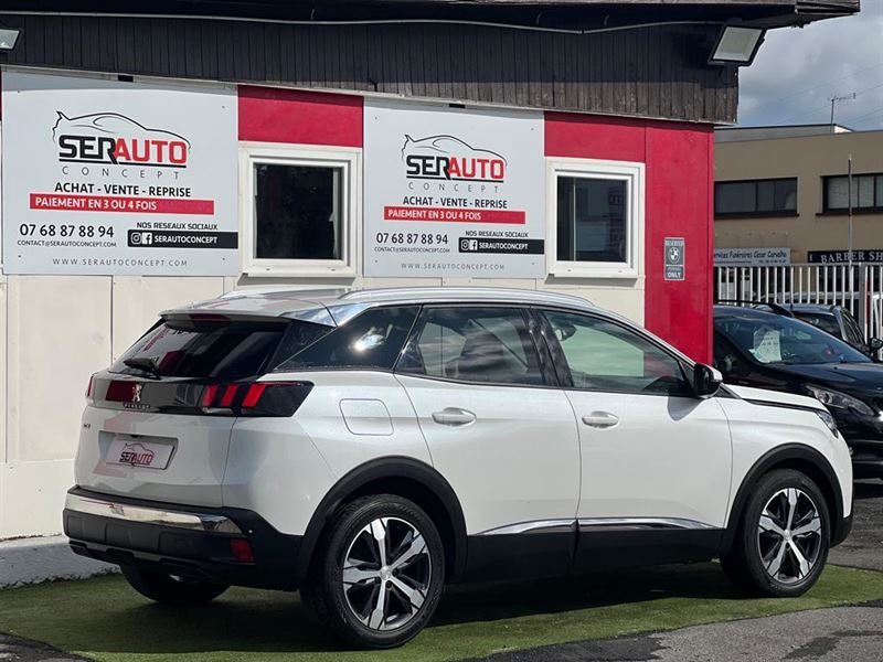 PEUGEOT 3008 SUV 2018