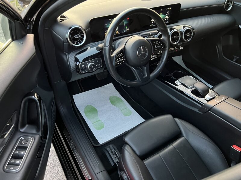 MERCEDES CLASSE A IV 180D 116 Cv 1ERE MAIN BOITE AUTO 7G CUIR GRAND ECRAN FULL LEDS - Garantie1an