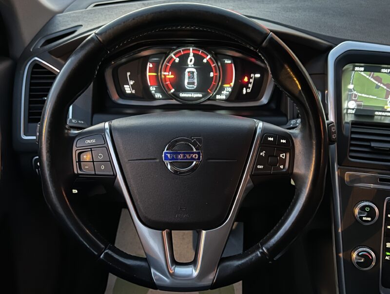 VOLVO XC60 PHASE 2 II D4 2.0 180 Cv BOITE AUTO CUIR GPS BLUETOOTH CRIT AIR 2 - Garantie1an