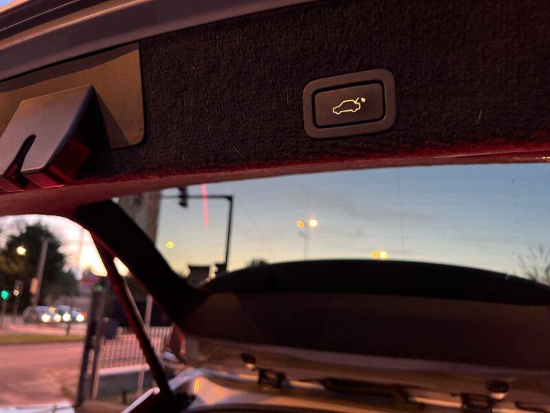 VOLVO XC60 PHASE 2 II D4 2.0 180 Cv BOITE AUTO CUIR GPS BLUETOOTH CRIT AIR 2 - Garantie1an