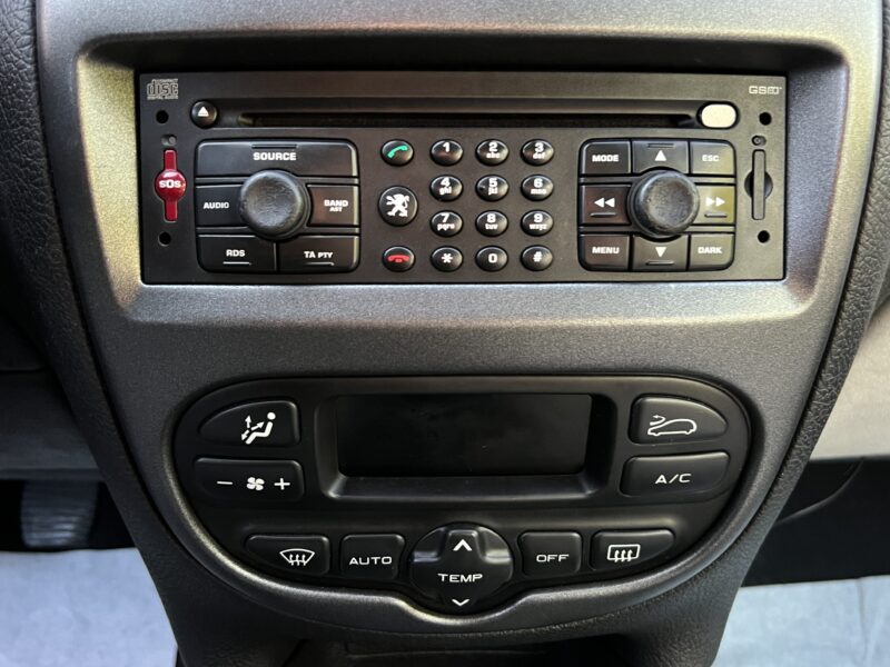 PEUGEOT 206 PHASE 2 NAVTECH 1.4 90 Cv 5 PORTES / BLUETOOTH CLIMATISATION - Garantie1an