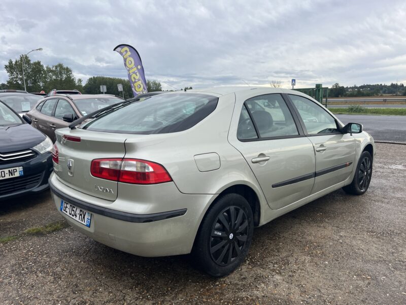 RENAULT LAGUNA 2001
