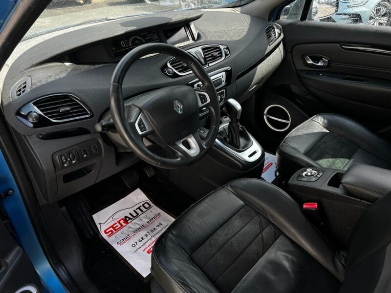 RENAULT SCÉNIC III 2012