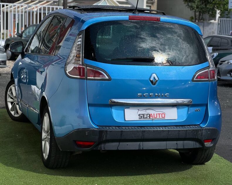 RENAULT SCÉNIC III 2012