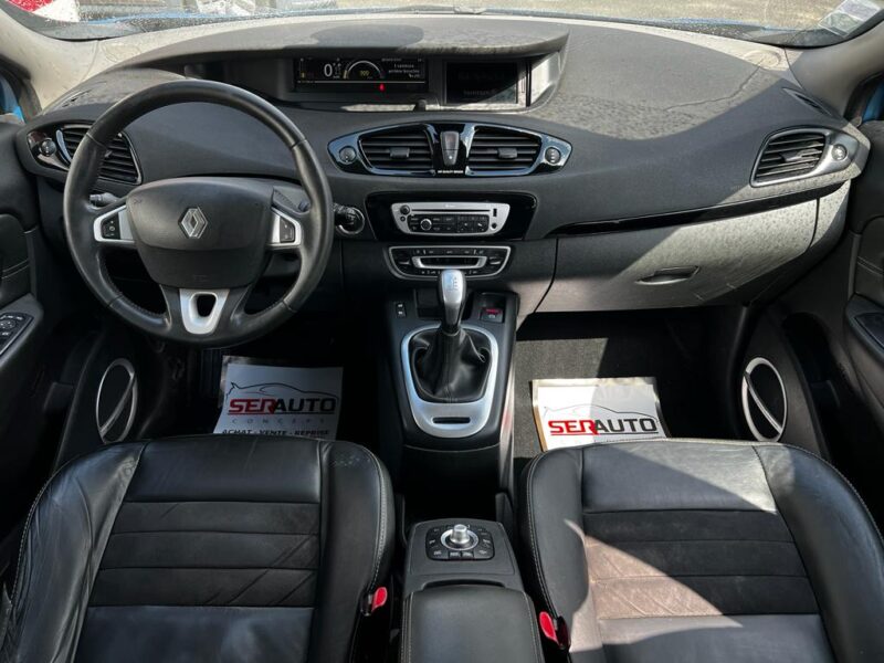 RENAULT SCÉNIC III 2012