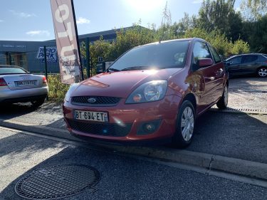FORD FIESTA V 1.25i 16V 75CV