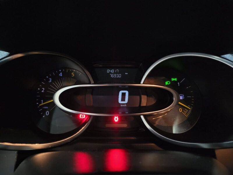 RENAULT CLIO IV 1.5 dCi 90cv GT-Line // ACCES MAINS LIBRE/RADAR-AR/CAMERA DE RECUL