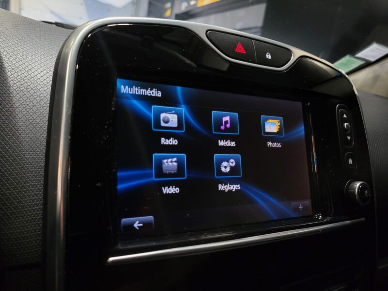 RENAULT CLIO IV 1.5 dCi 90cv GT-Line // ACCES MAINS LIBRE/RADAR-AR/CAMERA DE RECUL