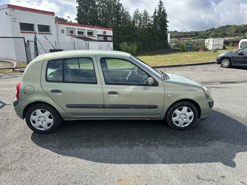 RENAULT CLIO II 2003