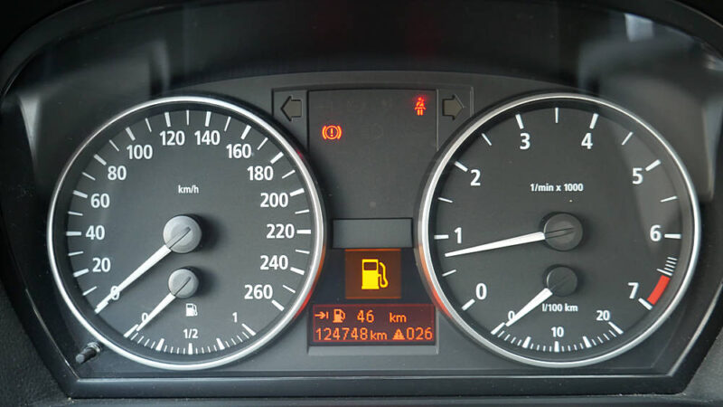 BMW Série 3 318i 129cv