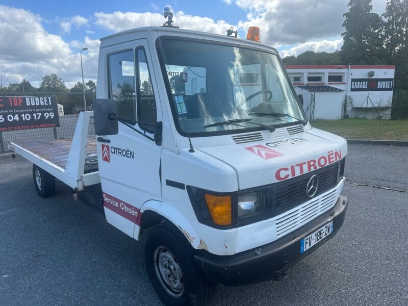 MERCEDES T1 Camionnette 1982 Plateau coulissant