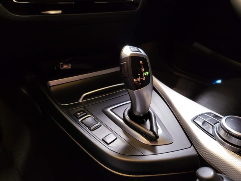 BMW SERIE 1 II 118 i 136cv LCi PACK M SPORT SHADOW LINE CUIR / CAMERA / KEYLESS BOITE AUTO