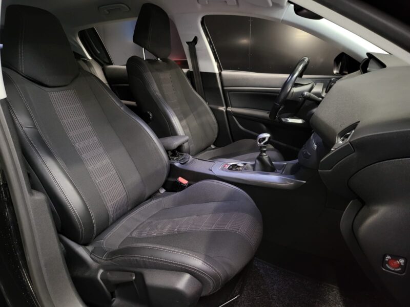 PEUGEOT 308 II 1.2 TH 110cv ALLURE 