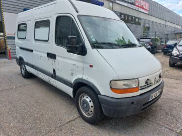 RENAULT MASTER II 41000 KM EQUIPEMENT AMBULANCE