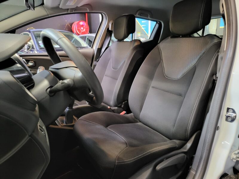 RENAULT CLIO IV 1.2L 16V 75CH LIFE PREMIERE MAIN FAIBLE KILOMETRAGE ENTRETIEN RENAULT