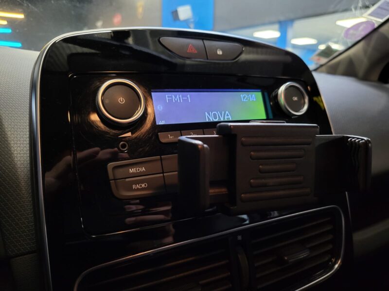 RENAULT CLIO IV 1.2L 16V 75CH LIFE PREMIERE MAIN FAIBLE KILOMETRAGE ENTRETIEN RENAULT