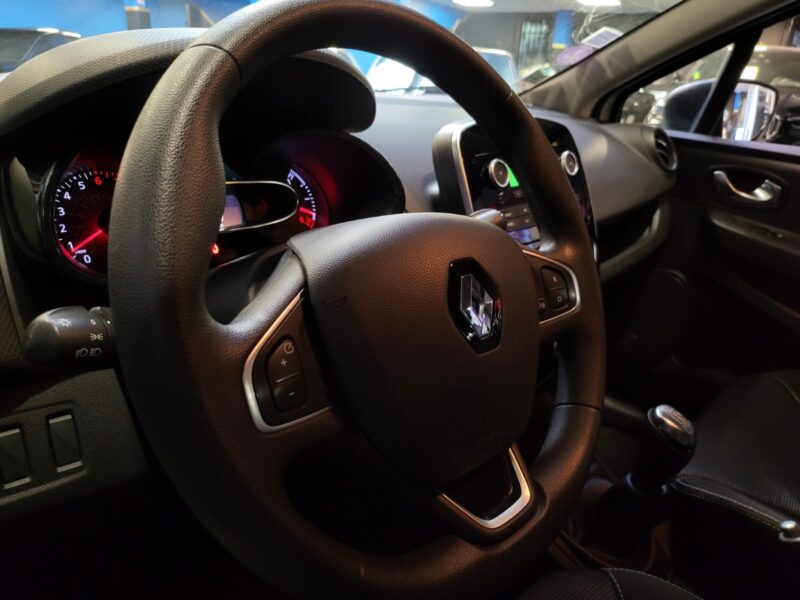 RENAULT CLIO IV 1.2L 16V 75CH LIFE PREMIERE MAIN FAIBLE KILOMETRAGE ENTRETIEN RENAULT