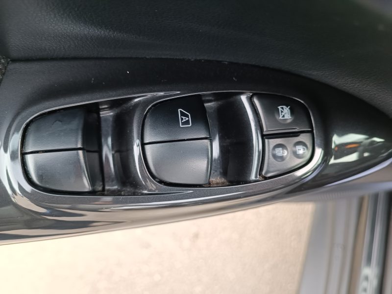 NISSAN JUKE 1.2 DIG-T 116 cv TEKNA 