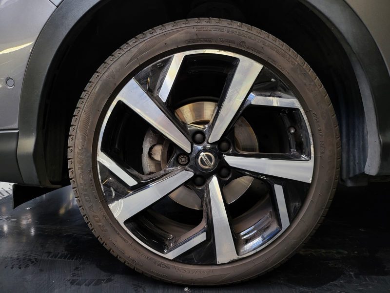 NISSAN QASHQAI 1.2 DIG-T 115 cv TEKNA+ / TOIT PANO / CAMERA 360 / BOSE / SIEGES ELECTRIQUES