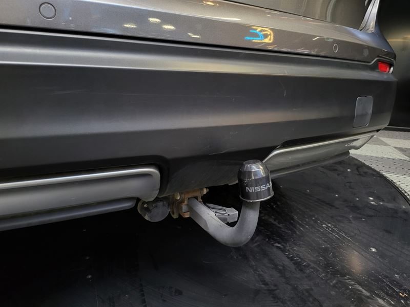 NISSAN QASHQAI 1.2 DIG-T 115 cv TEKNA+ / TOIT PANO / CAMERA 360 / BOSE / SIEGES ELECTRIQUES