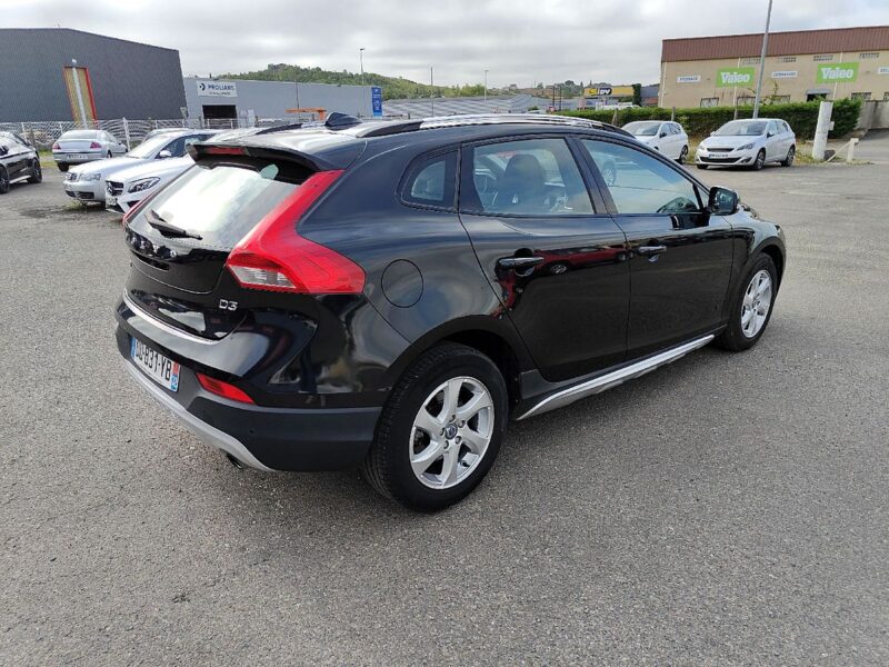 VOLVO V40 D3 150cv CROSS COUNTRY 