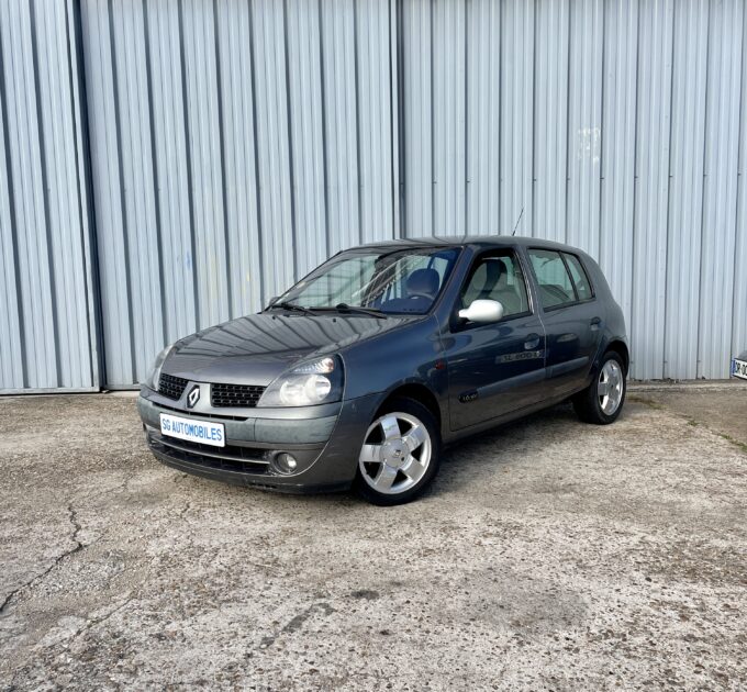 RENAULT CLIO II 2001