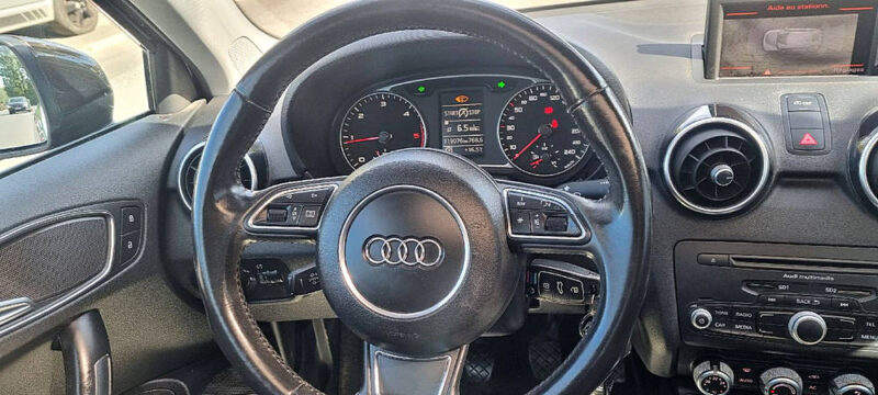 AUDI A1 TDI 1.6  105CH AMBUTION LUXE