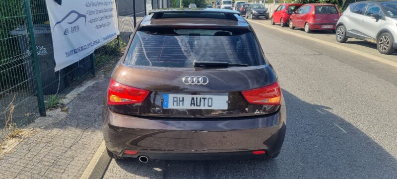 AUDI A1 TDI 1.6  105CH AMBUTION LUXE