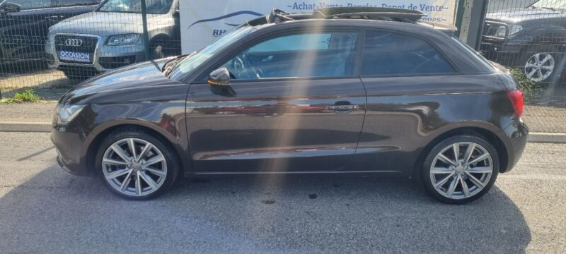 AUDI A1 TDI 1.6  105CH AMBUTION LUXE