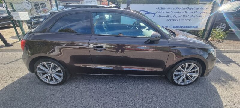 AUDI A1 TDI 1.6  105CH AMBUTION LUXE