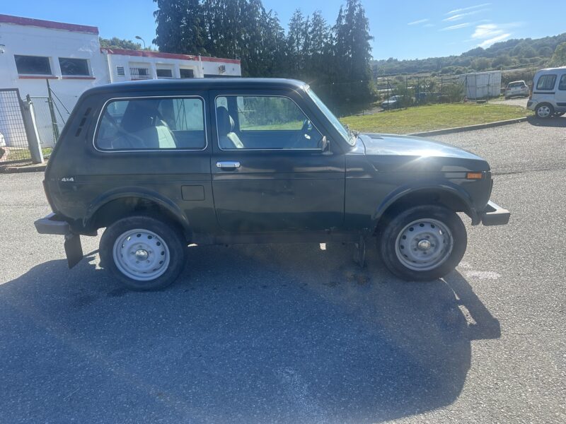 LADA NIVA Véhicule tout terrain fermé 2007