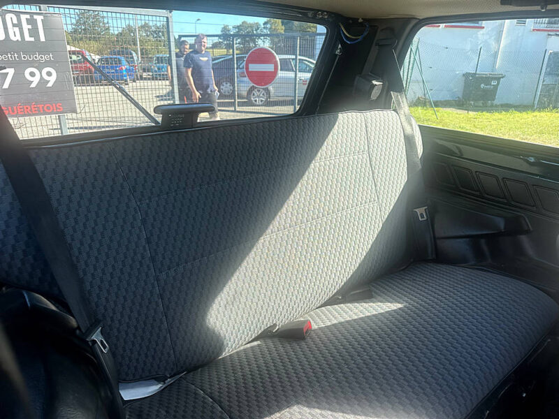 LADA NIVA Véhicule tout terrain fermé 2007