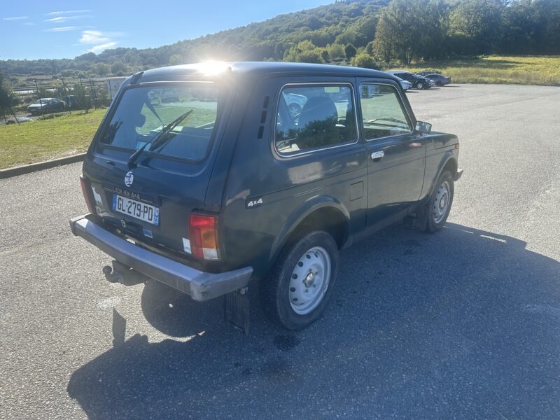 LADA NIVA Véhicule tout terrain fermé 2007